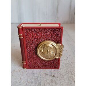 Hallmark Santa's magic storybook ornament Xmas believe